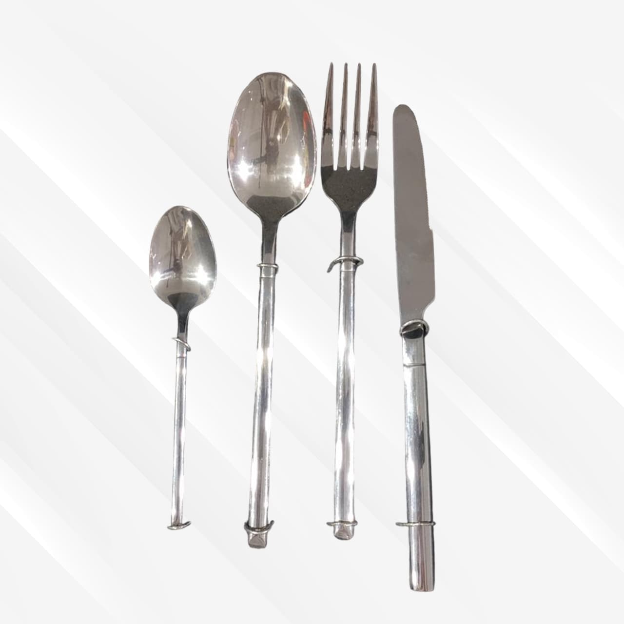 Silver utensils set